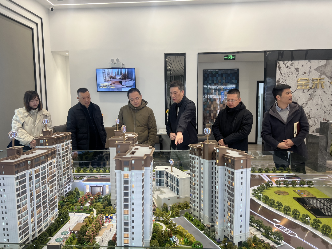 国产偷拍自拍
：一线调研，全力抓复工促复产