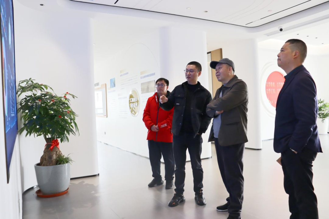 市国资委领导莅临汇融投资集团开展调研指导工作